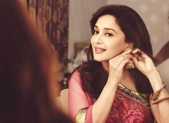 Madhuri Dixit looks stunning in this pic. Image courtesy: @MadhuriDixit1