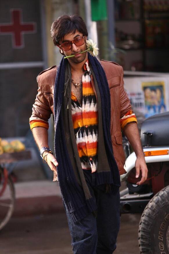 A 'Besharam' Ranbir Kapoor walking to make a love proposal?