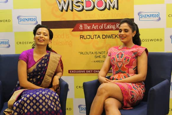 Celebrity Dietician Rujuta Diwekar Launched her DVD 'Indian Food Wisdom & the art of eating right' .