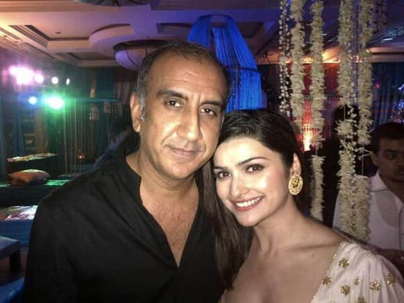 Actress Prachi Desai tweeted this picture and wrote, 