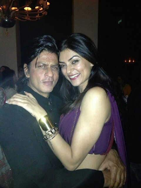 Sushmita Sen strikes a pose with Shah Rukh Khan at Mannat Eid bash.