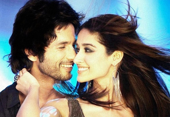 Ileana D'Cruz and Shahid Kapoor in a still from 'Phata Poster Nikla Hero'. Pic courtesy: Facebook