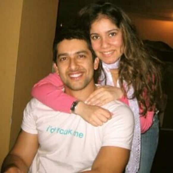 Actor Aftab Shivdasani with his sister Afsana Verma. (Pic courtesy: @Aftab_ps)