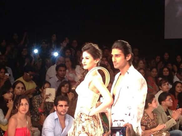 Prateik Babbar walks the Ramp at Lakme Fashion Week, Pic Courtesy: @ILoveLakme