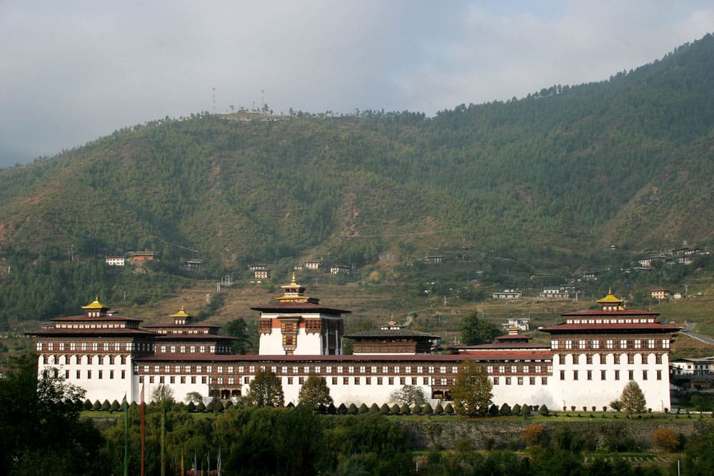 A Buddhist monastery and fortress on the western bank of the Wang Chu, the Trashi Chhoe Dzong hosts many colourful tsechu festivit- Image Courtesy Tourism Council of Bhutan