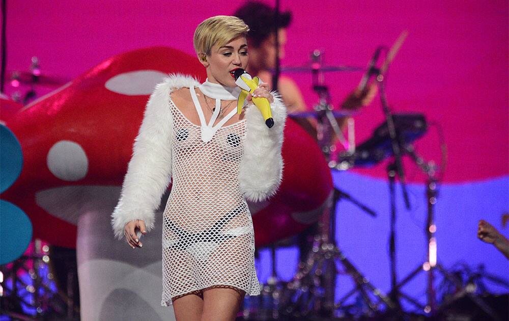 Miley Cyrus performs at IHeartRadio Music Festival, day 2, in Las Vegas, NV.