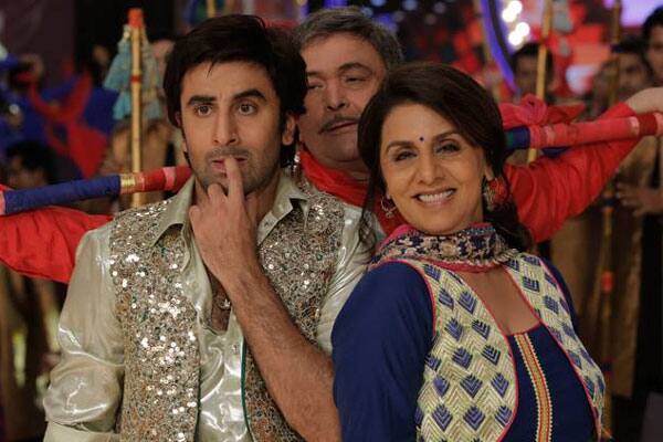 Ranbir, Rishi and Neetu Kapoor in a still from 'Besharam'.