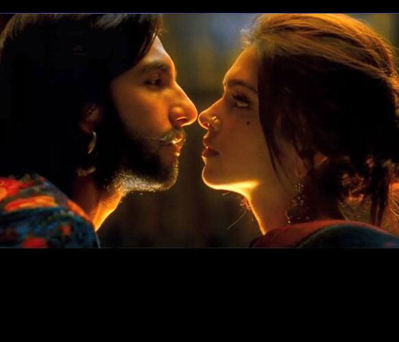 Deepika Padukone and Ranveer Singh in a still from Sanjay Leela Bhansali's 'Ramleela'.