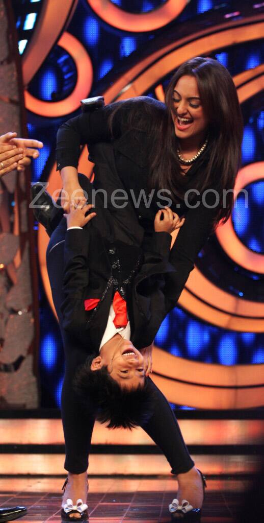 Being Rowdy - Sonakshi picks up Nihar