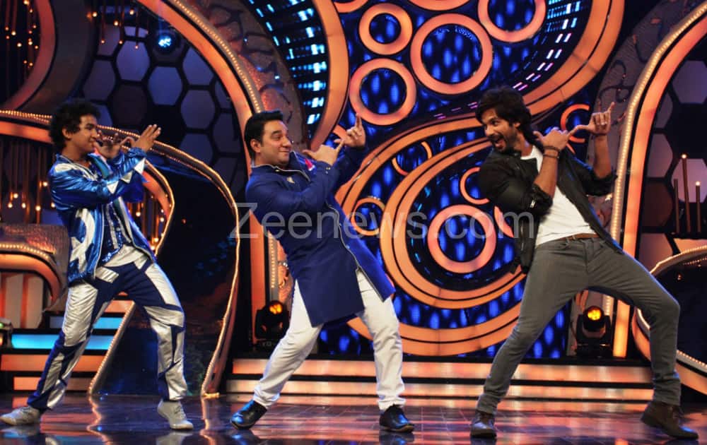 Faisal Khan, choreographer Ahmed Khan and Shahid Kapoor show off their dance moves at the finale of Dance Ka Tashan.