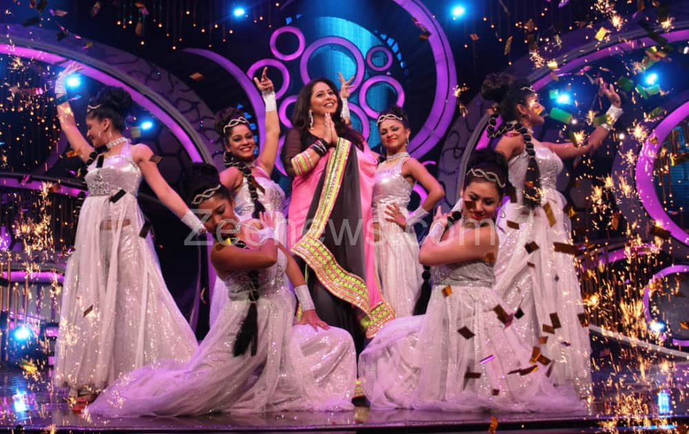 Geeta Kapur performs at the finale of Zee TV's Dance Ka Tashan.