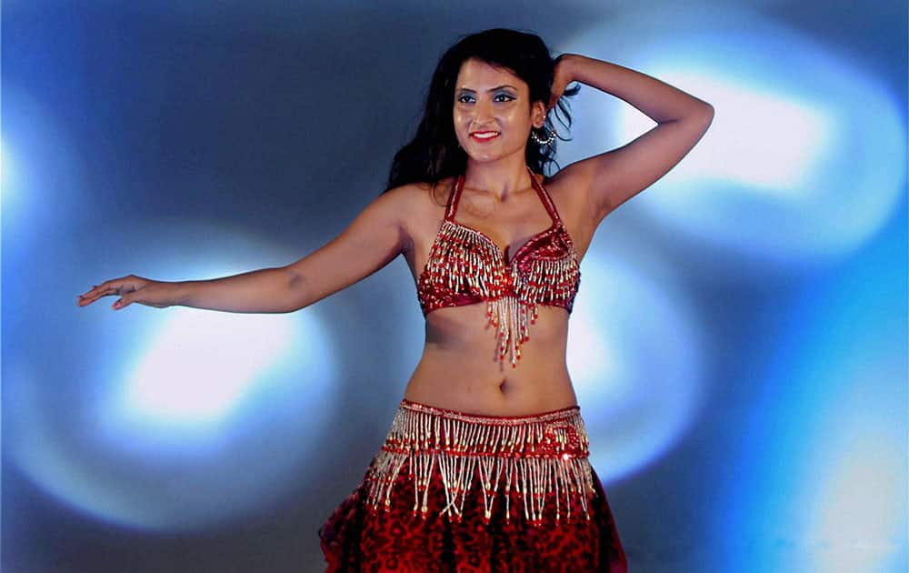 A Belly dancer performs during the 5th Annual Belly Dance Festival 'Hip-Nosis 2013' in Bengaluru.