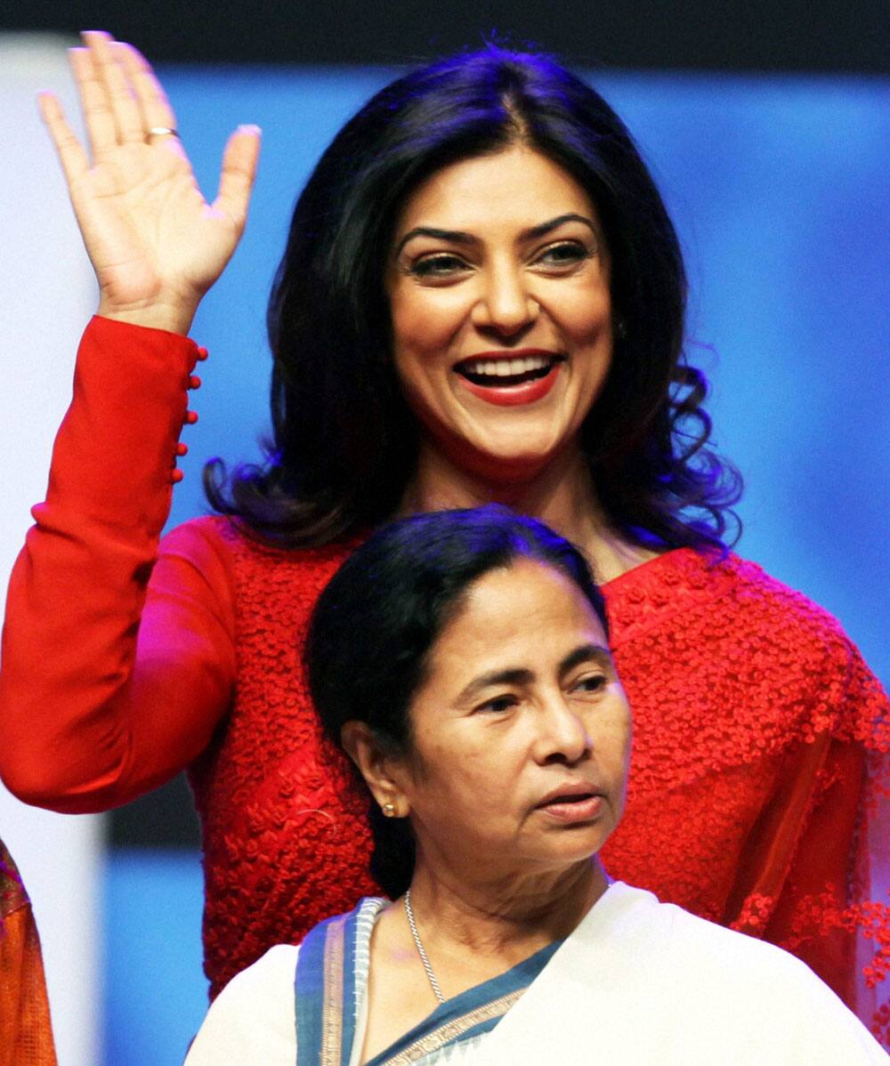 West Bengal Chief Minister Mamata Banerjee and Bollywood actress Sushmita Sen during closing ceremony of 19th Kolkata International Film Festival in Kolkata.