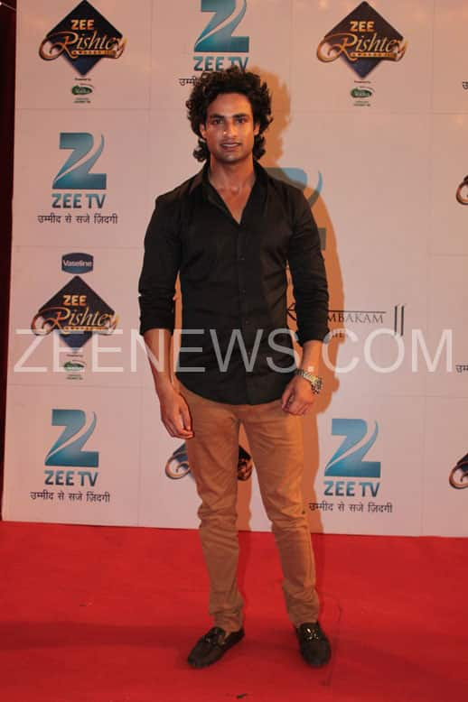 Himanshu Soni on the Red Carpet of Zee Rishtey Awards.