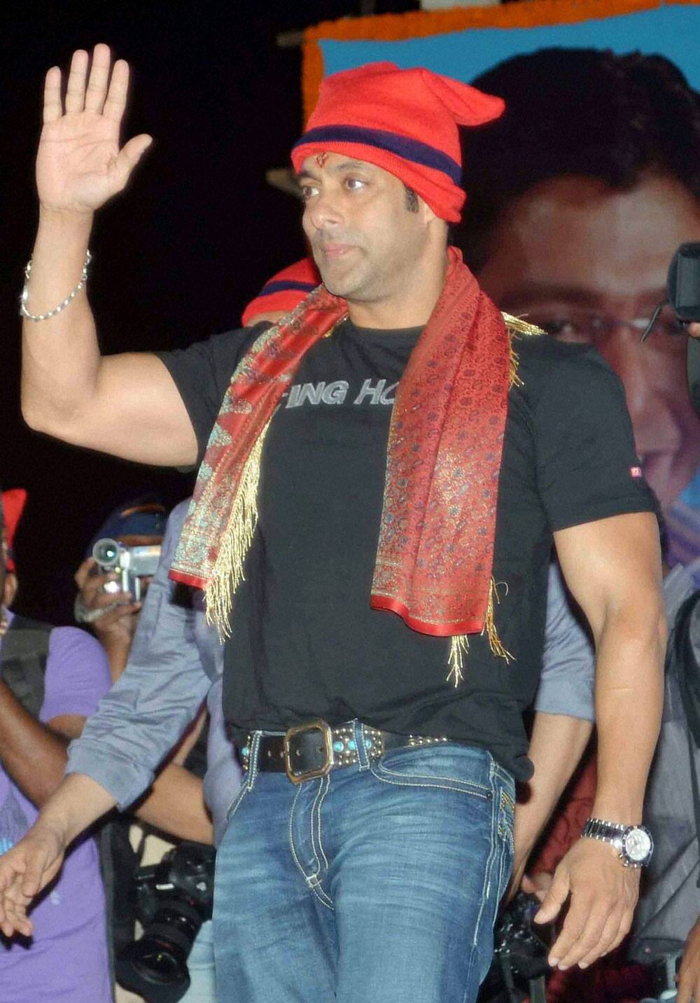 Bollywood Actor Salman Khan arrives to inaugurate Koli Mahatsav at Mahim in Mumbai.