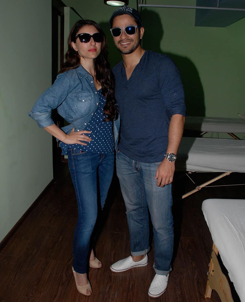 Soha Ali Khan (L) and Kunal Khemu (R) at the inauguration ceremony of The HEAL Institute at Prabhadevi in Mumbai. Pic Courtesy: DNA