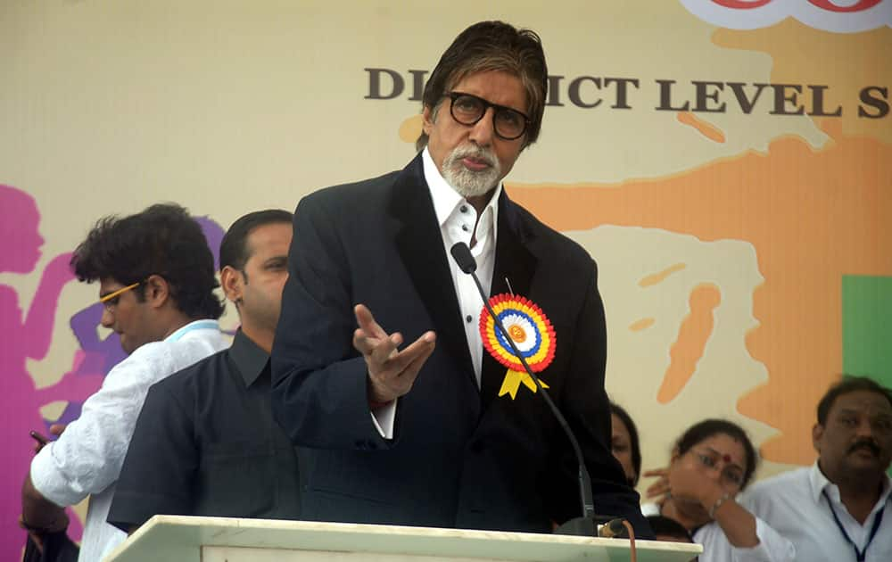 Actor Amitabh Bachchan was the chief guest for the 5th Annual Sports Day for special children on International Day for People with Disabilities organised by The Thane zilla parishad along with the Rotary Club of Thane Central. Pic Courtesy: DNA