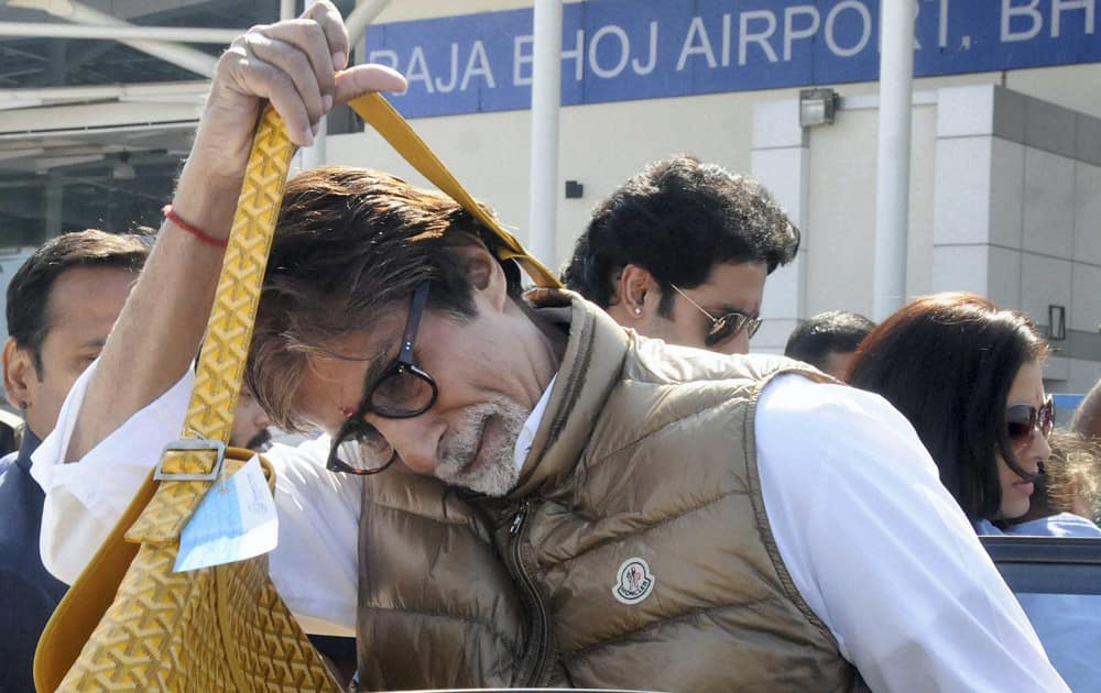 Amitabh Bachchan arrives in Bhopal to attend a marriage function.