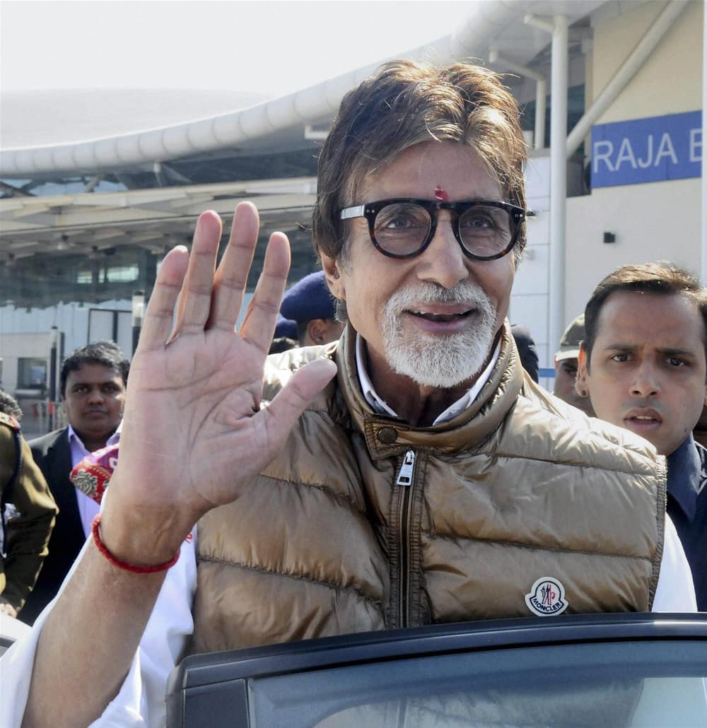 Amitabh Bachchan arrives in Bhopal to attend a marriage function.