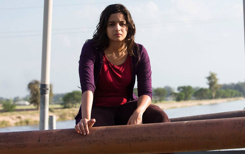 Movie stills - Highway