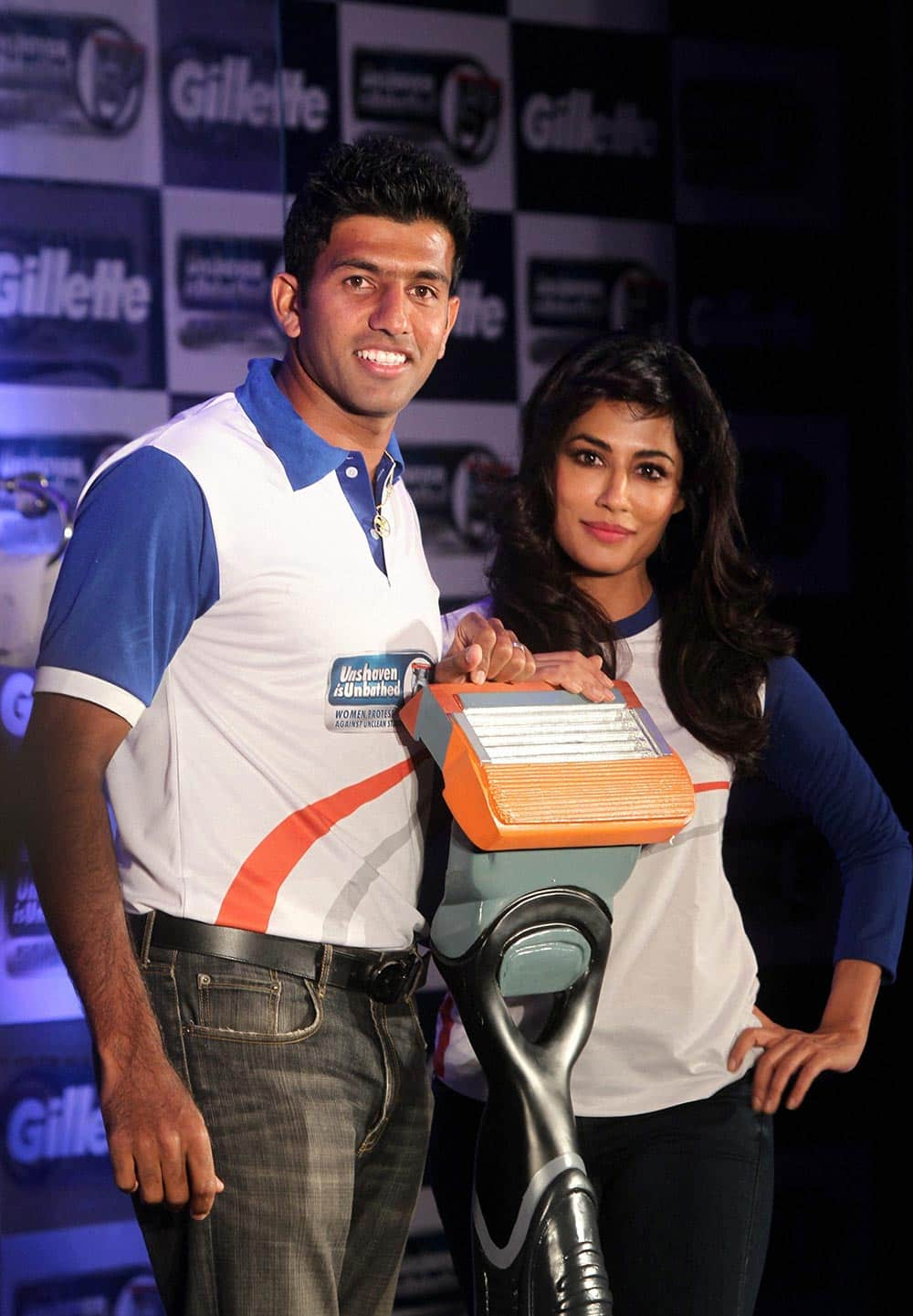 Tennis player Rohan Bopanna and Bollywood actress Chitrangada Singh during a promotional event in Bengaluru.