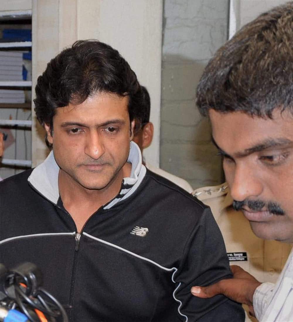 Armaan Kohli at Lonavala Police Station in Mumbai for allegedly assaulting Sofia Hayat in a TV reality show.