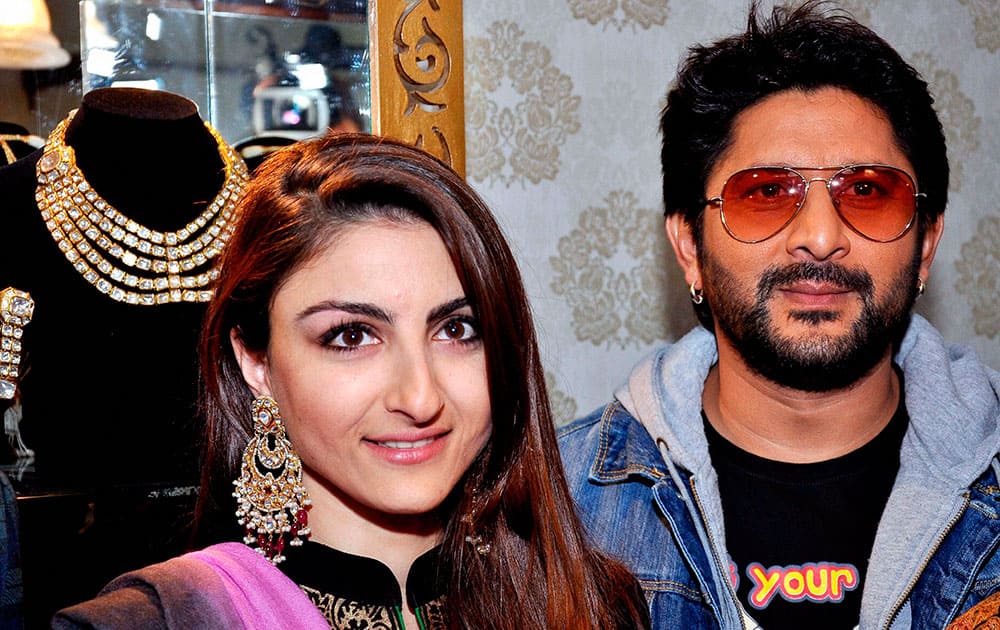 Bollywood actors Arshad Warsi and Soha Ali Khan trying out jewellery on Day 3 of the four-day 11th Jaipur Jeweller Show in Jaipur.