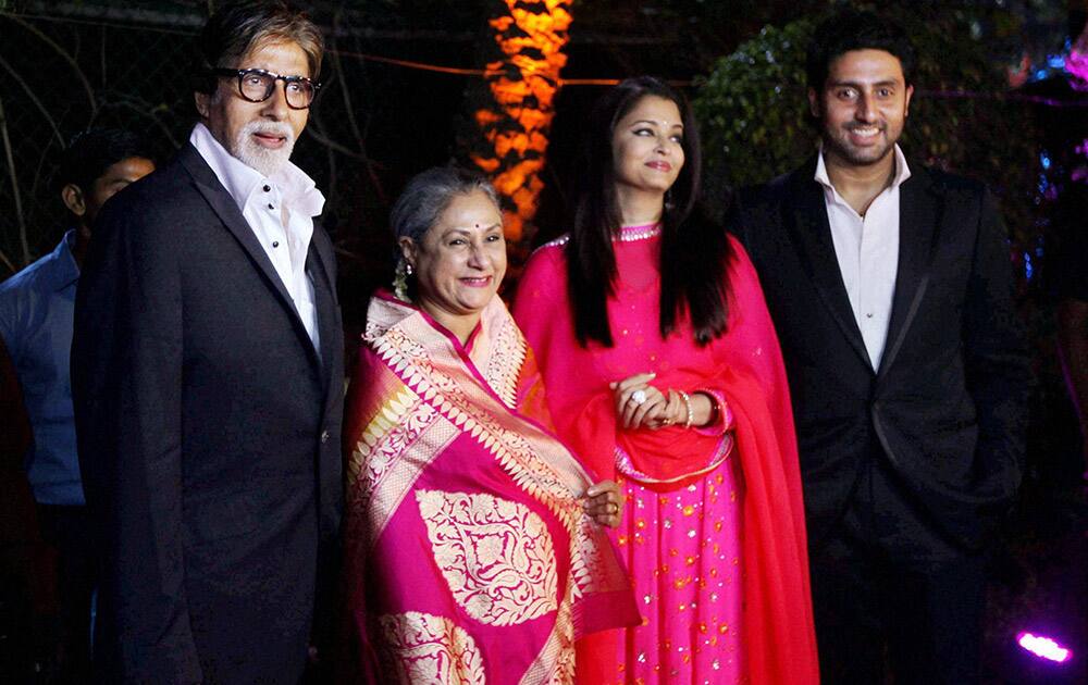 Bollywood actors Amitabh Bachchan with family Jaya Bachchan, Aishwarya Rai and Abhishek during Hema Malini and Dharmendra's younger daughter Ahana Deol and Vaibhav Vora wedding ceremony in Mumbai.