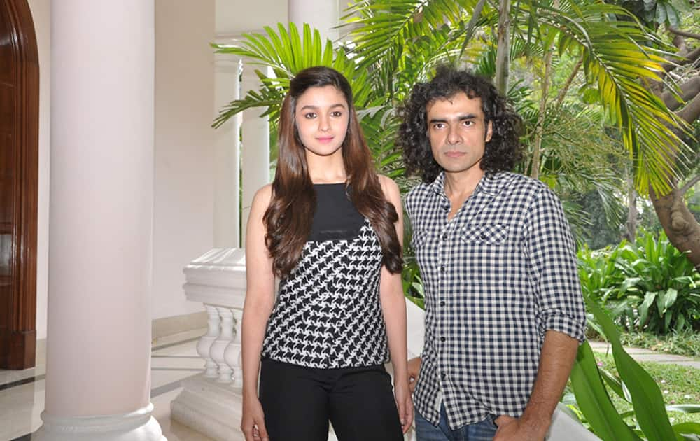 Alia With Imtiaz Ali for the Launch of Highway.