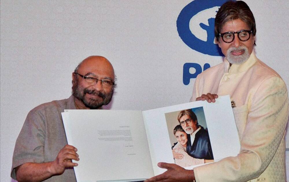 Amitabh Bachchan and director Govind Nihalani launching 'Meri Beti Meri Shakti', an advocacy initiative of Plan India in Mumbai.