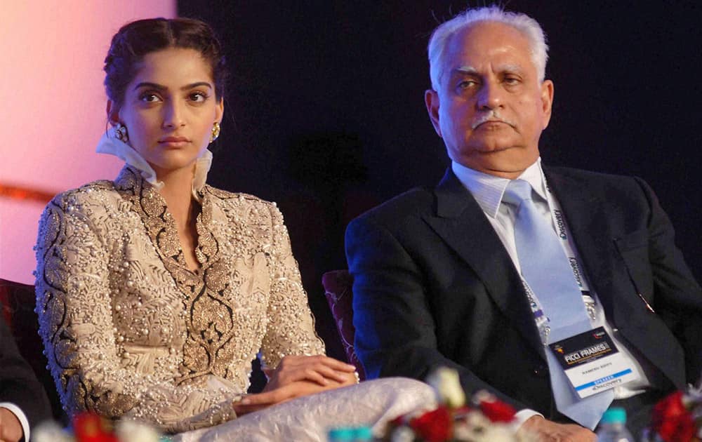 Filmamker Ramesh Sippy, actress Sonam Kapoor at the inauguration of the Frames 2014 in Mumbai.