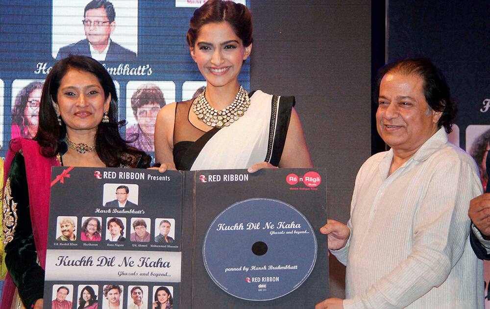 Sonam Kapoor, Lalitya Munshaw and Anup Jalota launch Ghazal Album in Mumbai.