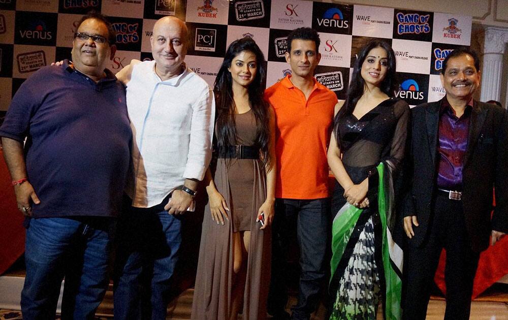 Star cast of film 'Gang of Ghosts' Satish Kaushik, Anupam Kher, Meera Chopra, Sharman Joshi, Mahi Gill and Ganesh Jain at a promotional event in New Delhi.