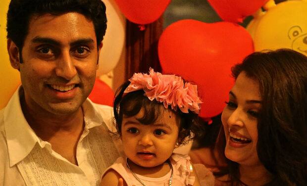 Abhishek and Aishwarya  with her daughter Aaradhya