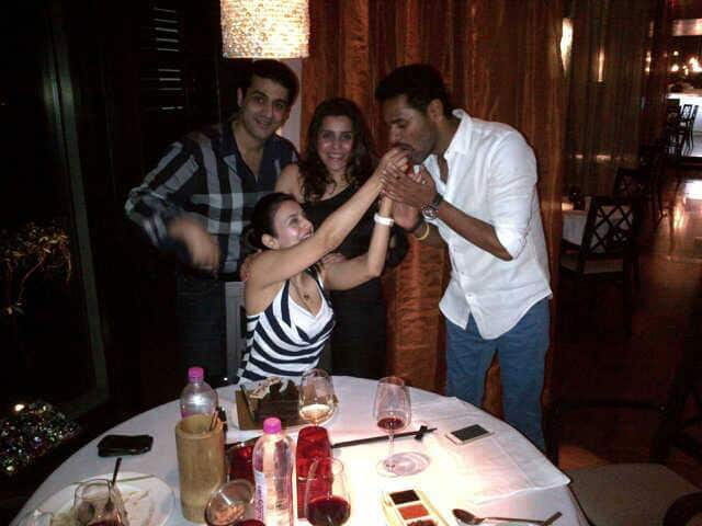 Ameesha Patel - Had a cute prebday dinner w prabhudeva sir n shalu n kuunal. Pic Courtesy: Twitter