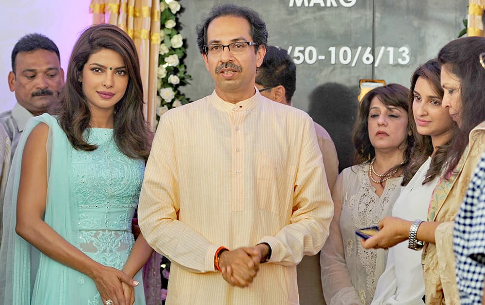 Bollywood actor Priyanka Chopra with Shiv Sena President Uddhav Thackeray and  Parineeti Chopra during the inauguration of Lt. Col Dr. Ashok Chopra Marg on the first death anniversary of Priyanka Chopra's father in Mumbai.-  Puneet Chandhok.dna