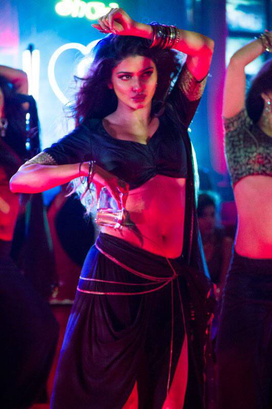 Prachi Desai’s Item-Girl Look in `Ek Villain`. Pic Courtesy: Twitter