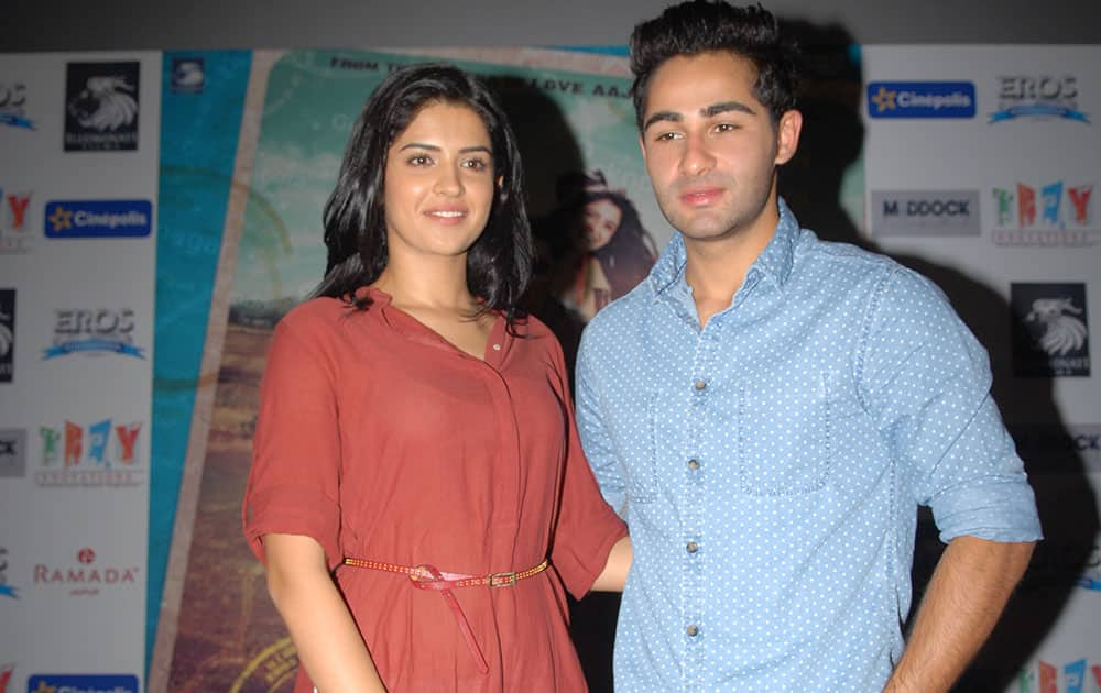 Deeksha Seth (L) and Armaan Jain (R) at the promotion of their upcomming movie 'Lekar Hum Deewana Dil' in Jaipur. dna