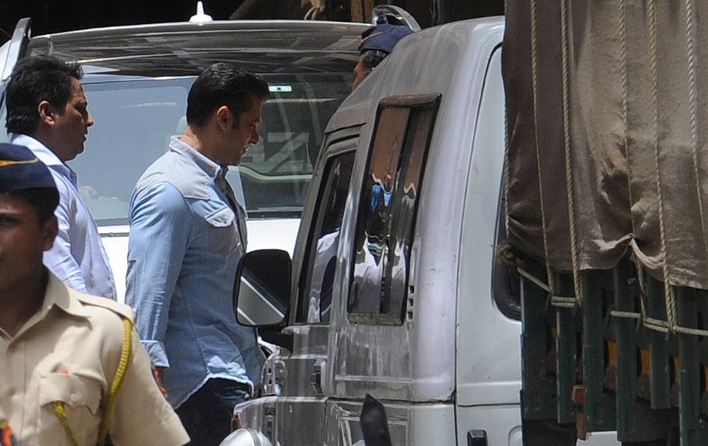 Bollywood actor Salman Khan leaves the Sessions court in Mumbai. dna