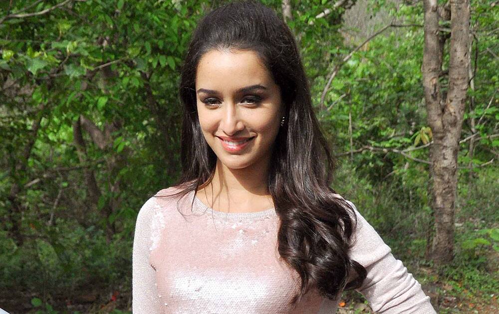 Shraddha Kapoor seemed pretty cool when the paps shot her while she was shooting for a special episode of CID to promote 'Ek Villain' in Mumbai. dna