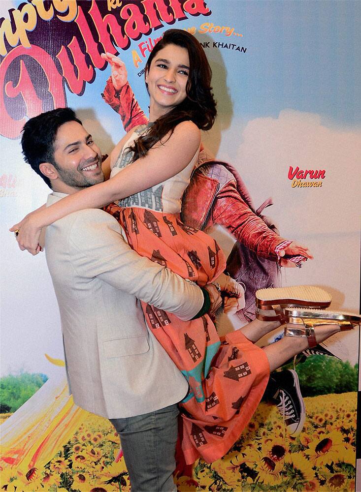 Bollywood actors Varun Dhavan and Alia Bhatt promote their film 'Humpty Sharma Ki Dulhania' in Ahmedabad.