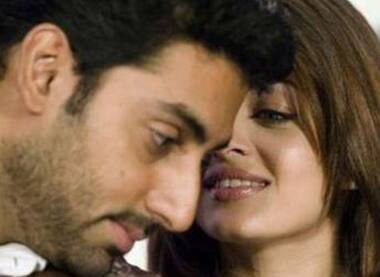 Bollywood actors Abhishek Bachchan and Aishwarya Rai Bachchan speak to the media to promote the 