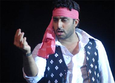 Abhishek does a 'Big B' in Trinidad during the 'Unforgettable' show.