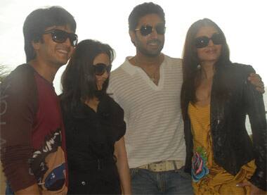 Riteish, Preity, Abhishek and Aishwarya pose for a picture in Trinidad during the 'Unforgettable' show.