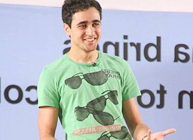 	Imran Khan gets candid with college students at a promotional event organized by Zee Cinema.