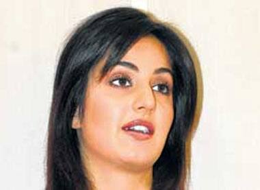 Katrina Kaif laughs off a link-up with Akshay Kumar, 