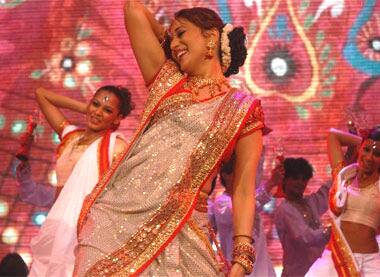 Madhuri sizzles on stage  during `The Unforgettable` show in LA