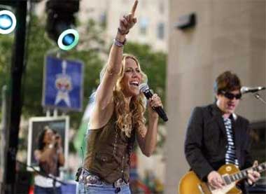 Singer Sheryl Crow gives an electric performance on NBC's 