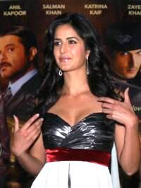 Sassy seductress Katrina Kaif at a promotional event for 'Yuvvraaj'.