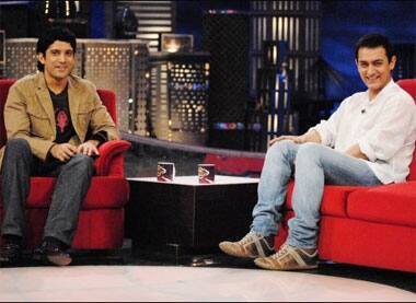 DCH director-actor duo, Farhan Akhtar and Aamir Khan unite on the sets of 'Oye! It's Friday'.